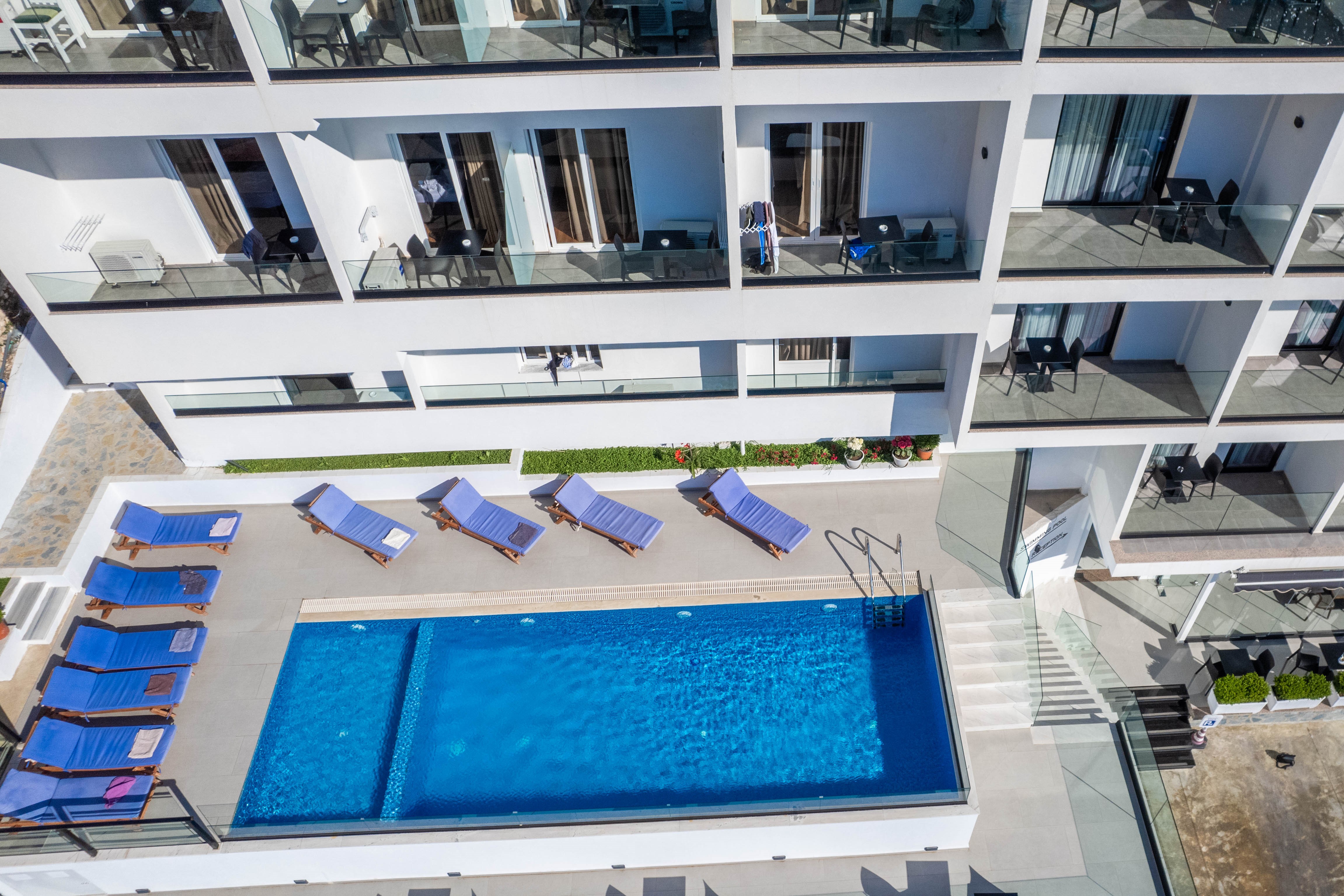 Vola Hotel, Sarandë | Poolside Paradise