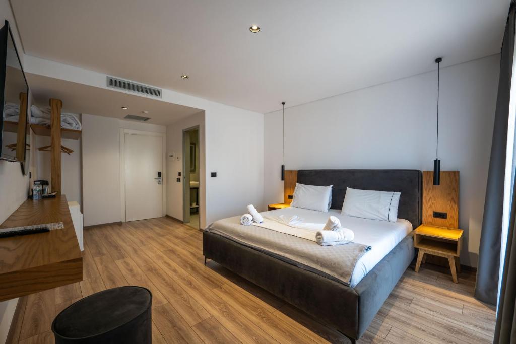 Vlora Hotel, Sarandë | Deluxe Double Room with Sea View