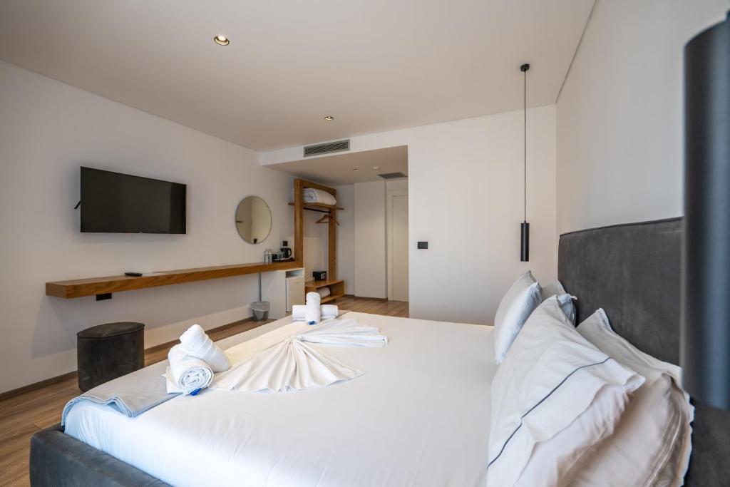 Vlora Hotel, Sarandë | Deluxe Double Room with Sea View
